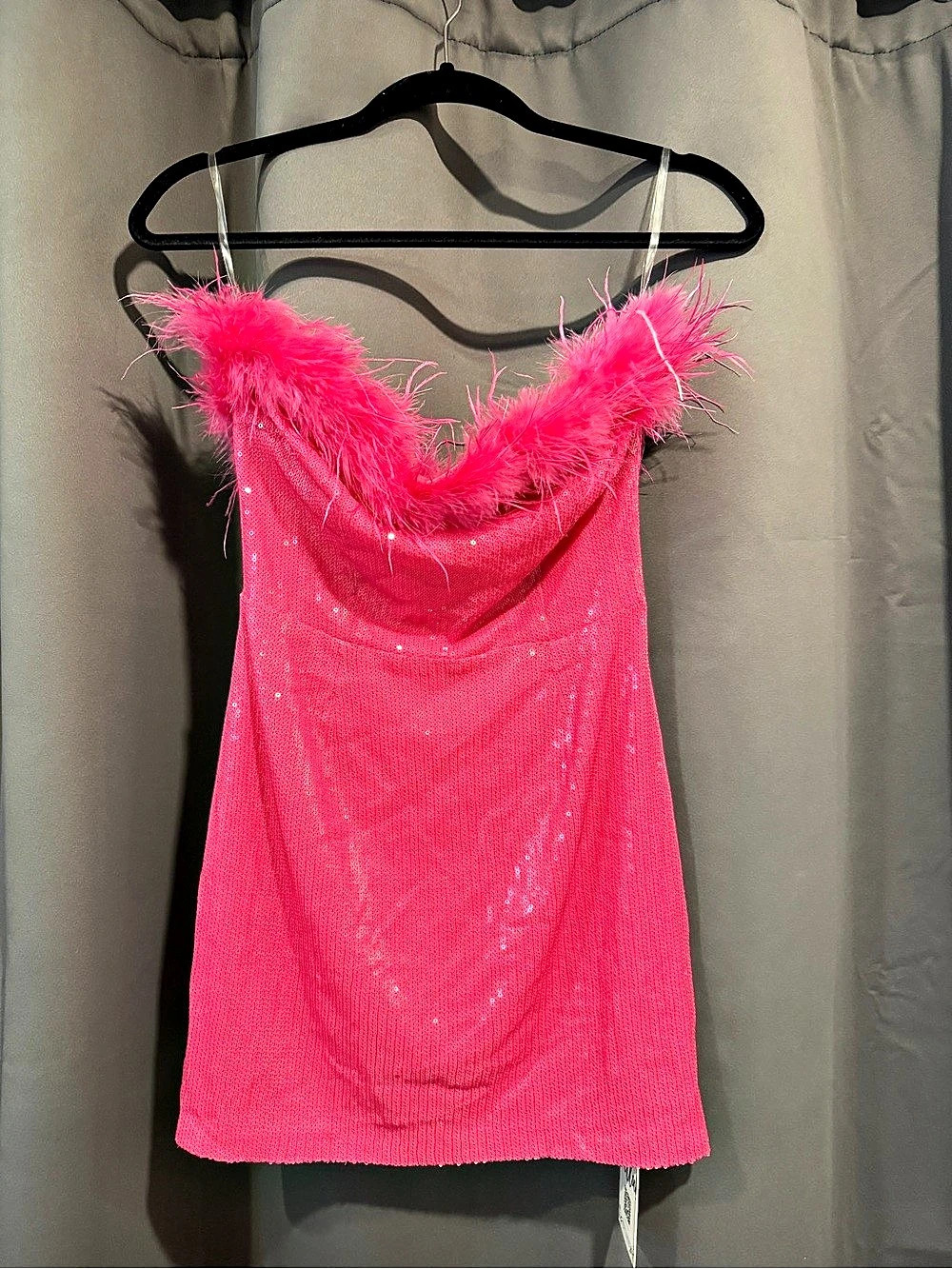 Bella Barnett Lalia Pink Sequin Feather Mini Dress Size Medium